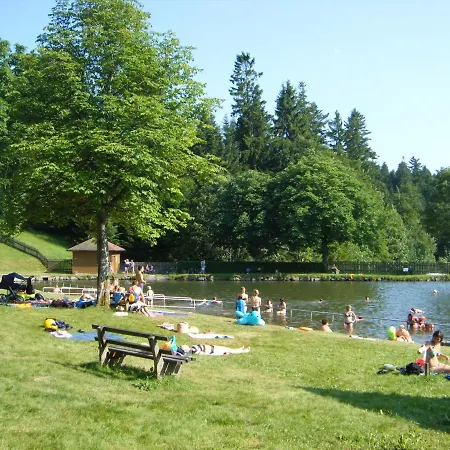 Landhaus-apartment Feldbergblick 아파트